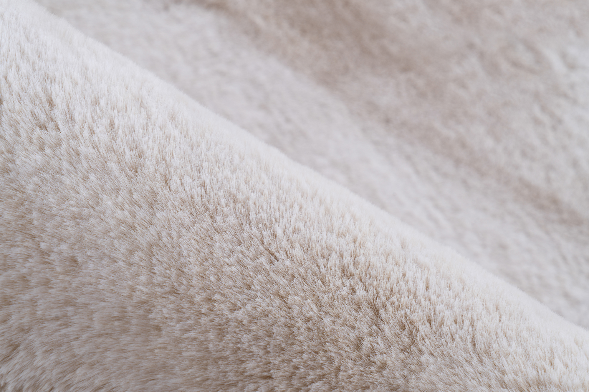 Saika 100-IN Creme / Weiß 120cm x 170cm Saika 100-IN Creme / Weiß 120cm x 170cm