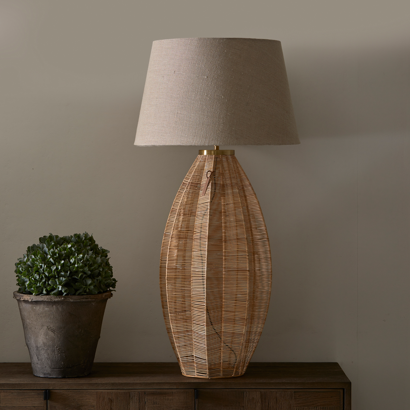 RM Canggu Table Lamp