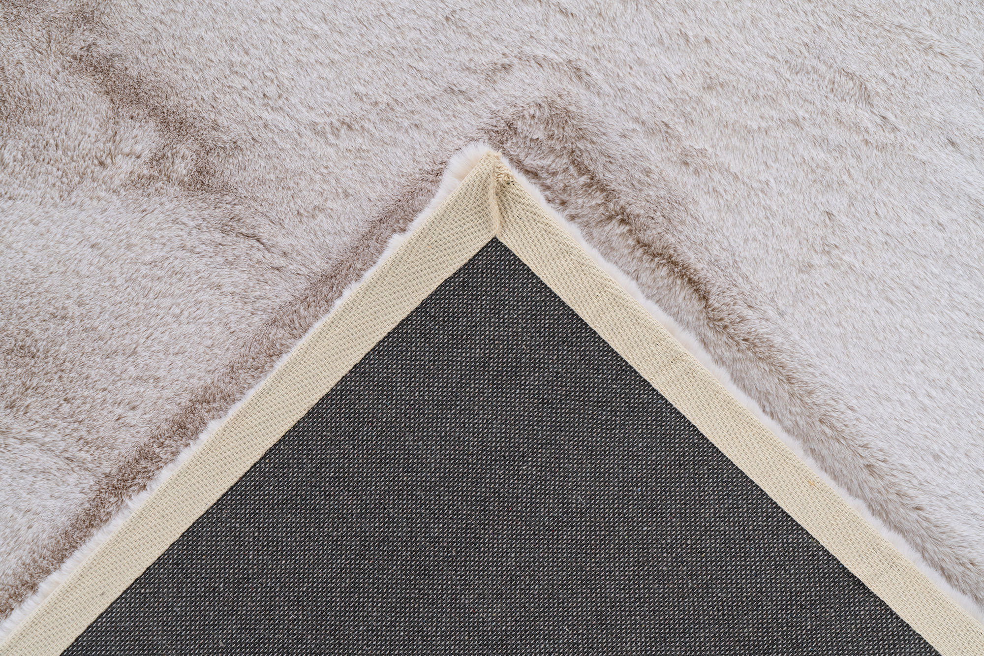 Saika 100-IN Creme / Weiß 120cm x 170cm Saika 100-IN Creme / Weiß 120cm x 170cm