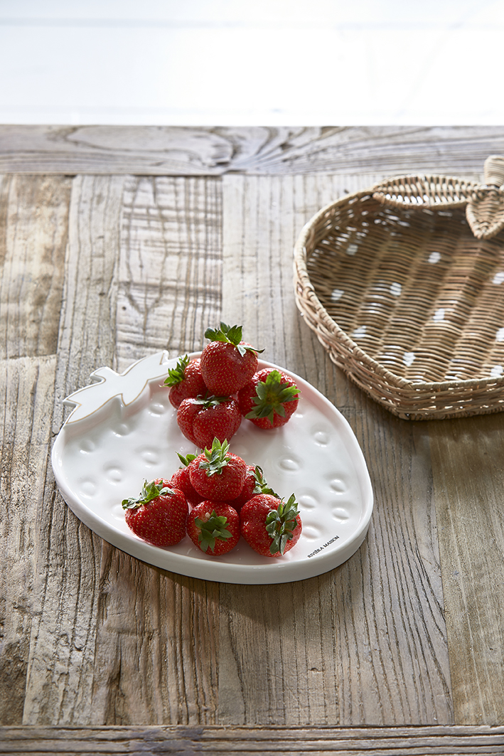 Leckere Servierplatte für Erdbeeren