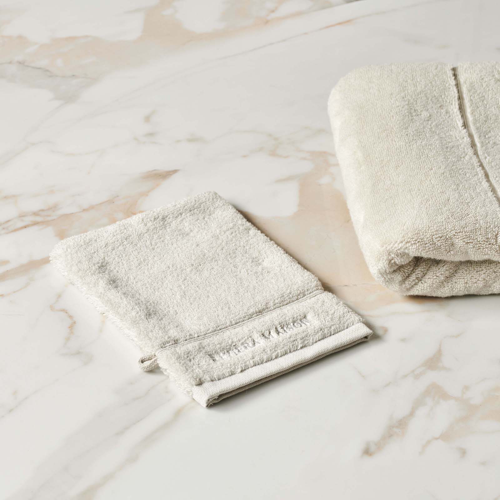 RM Hotel Washcloth stone 