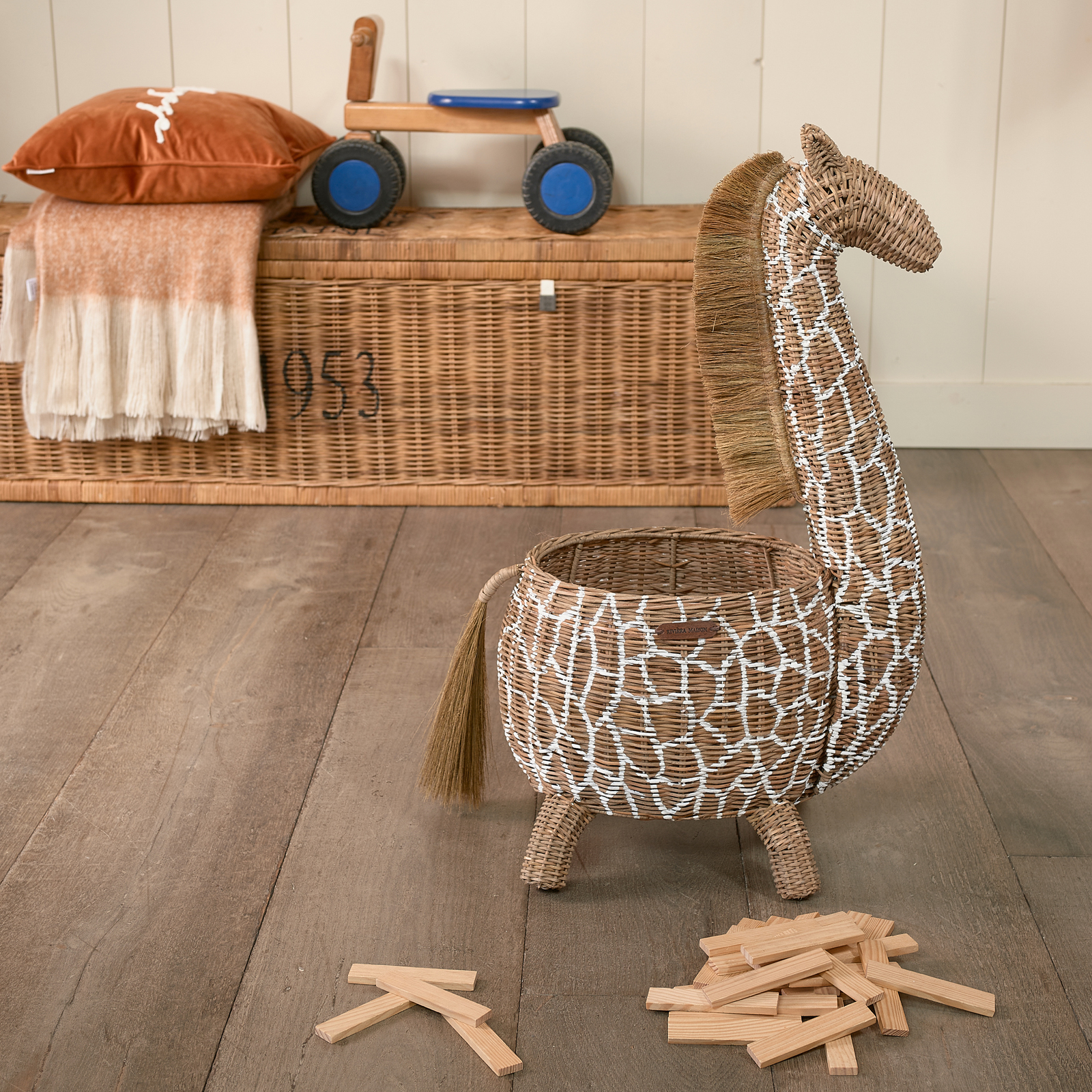 Happy Giraffe Basket Happy Giraffe Basket