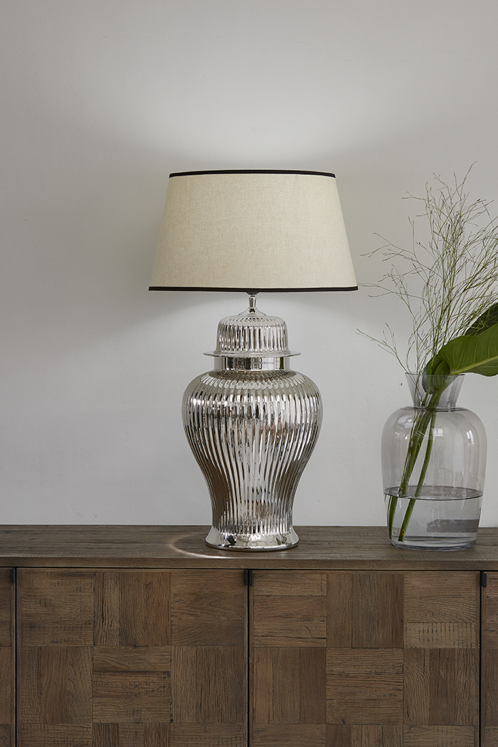 RM Eugénie Table Lamp