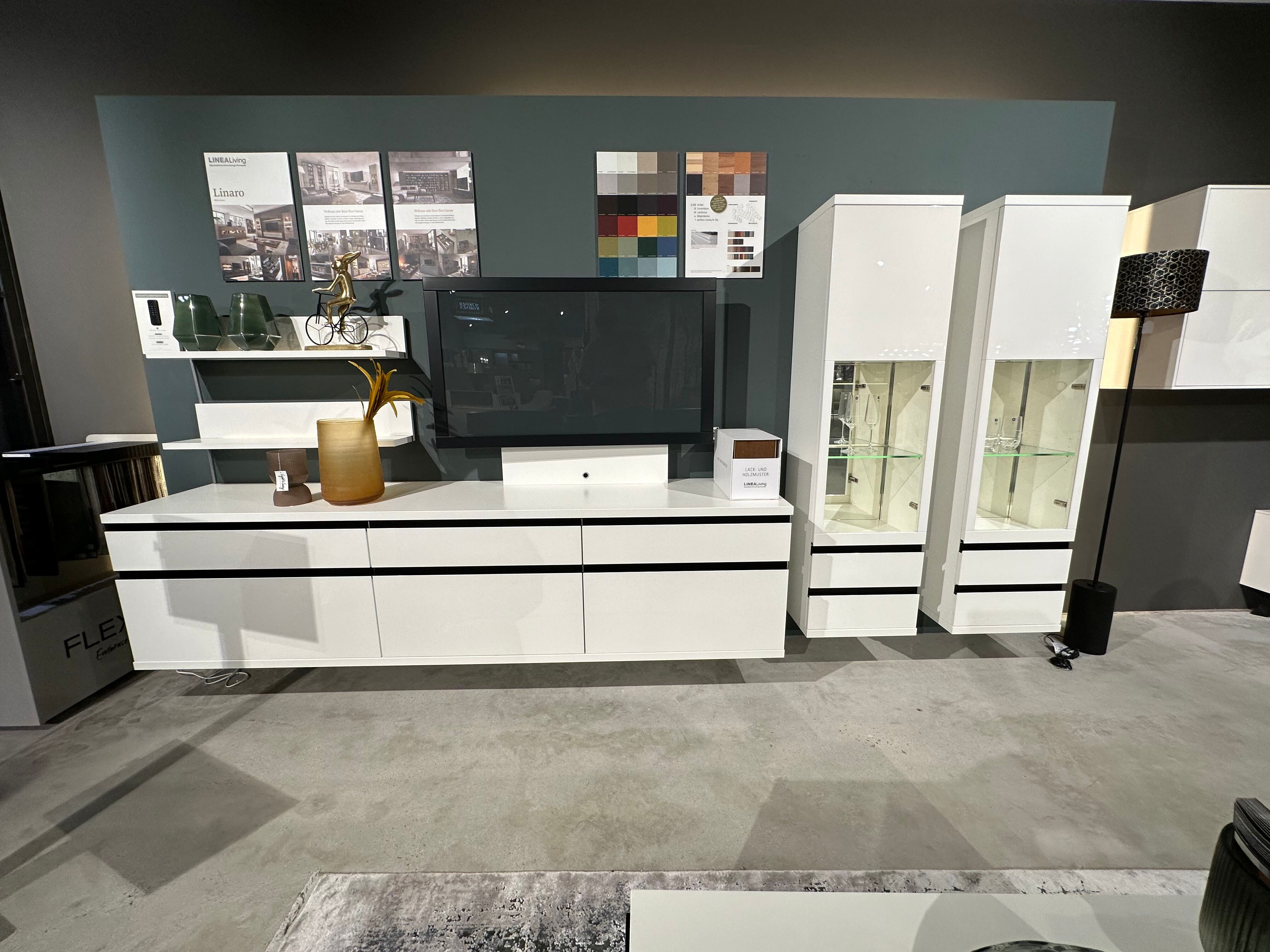 Wohnwand Linaro Wohnzimmer Anbauwand inkl. Beleuchtung