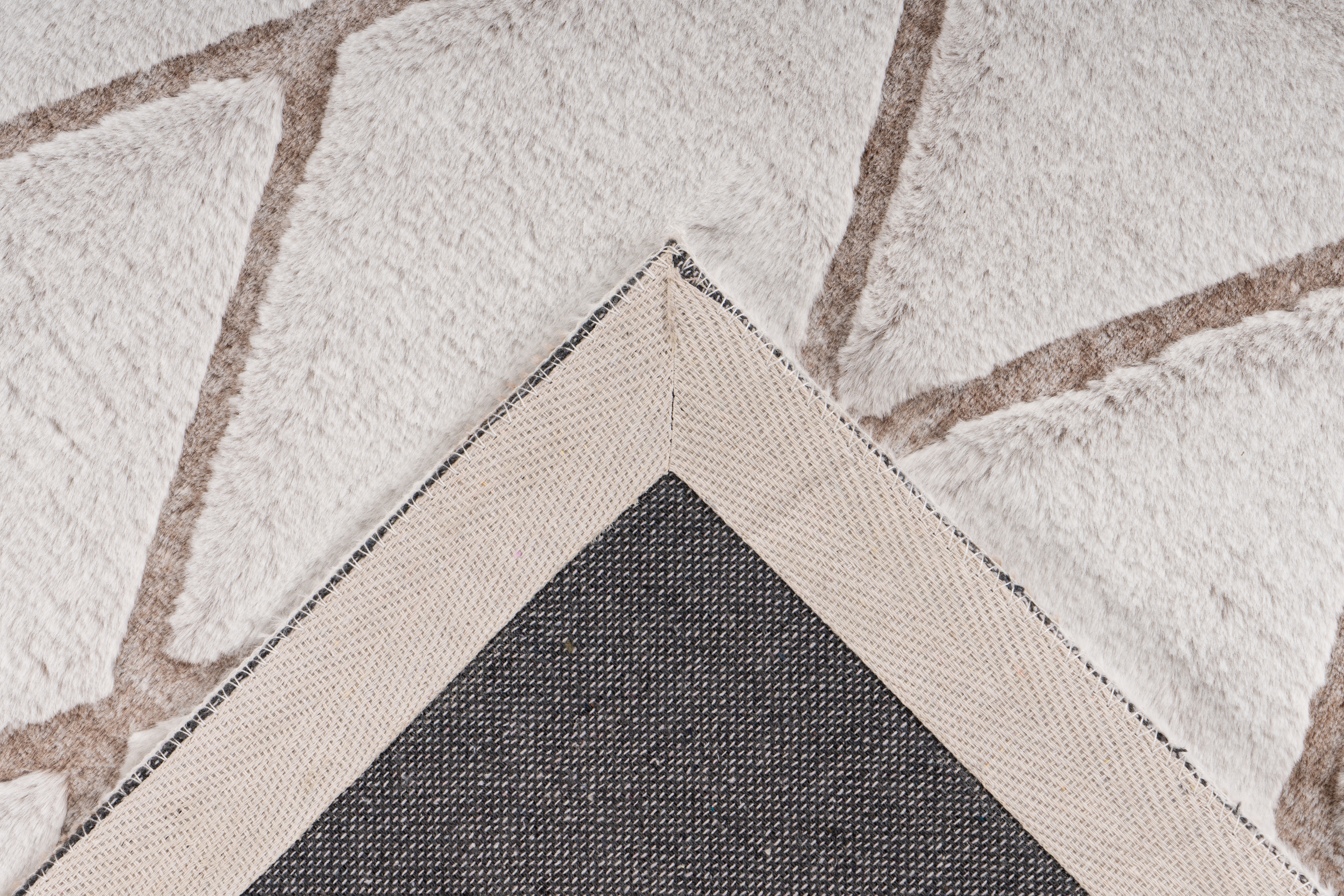 Vivica 225 Weiß / Taupe Vivica 225 Weiß / Taupe