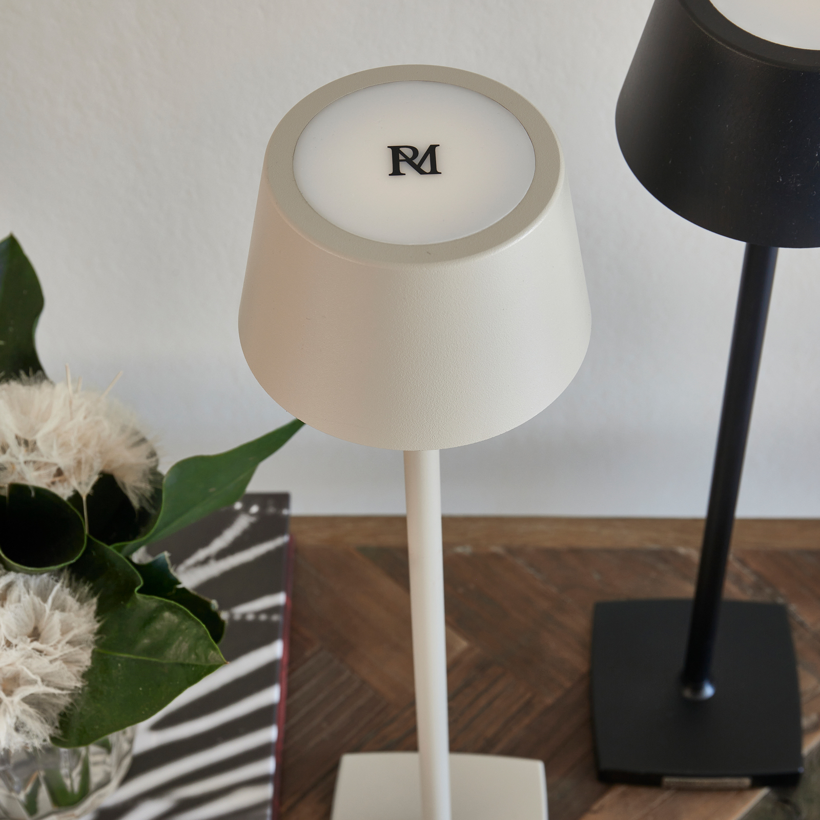 Luminee LED Lamp Micro USB black