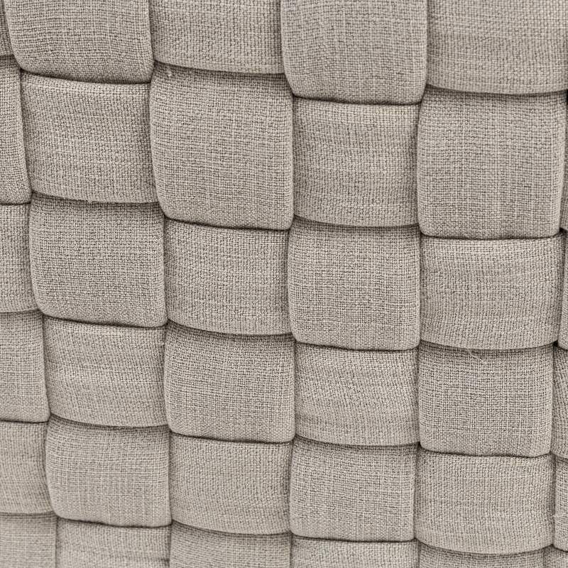 Room 48 Armchair, mouliné linen, fabulous flax Room 48 Armchair, mouliné linen, fabulous flax