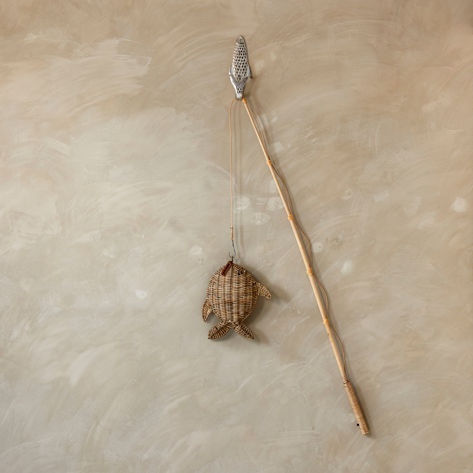 Rustic Rattan Fishing Rod Decoration