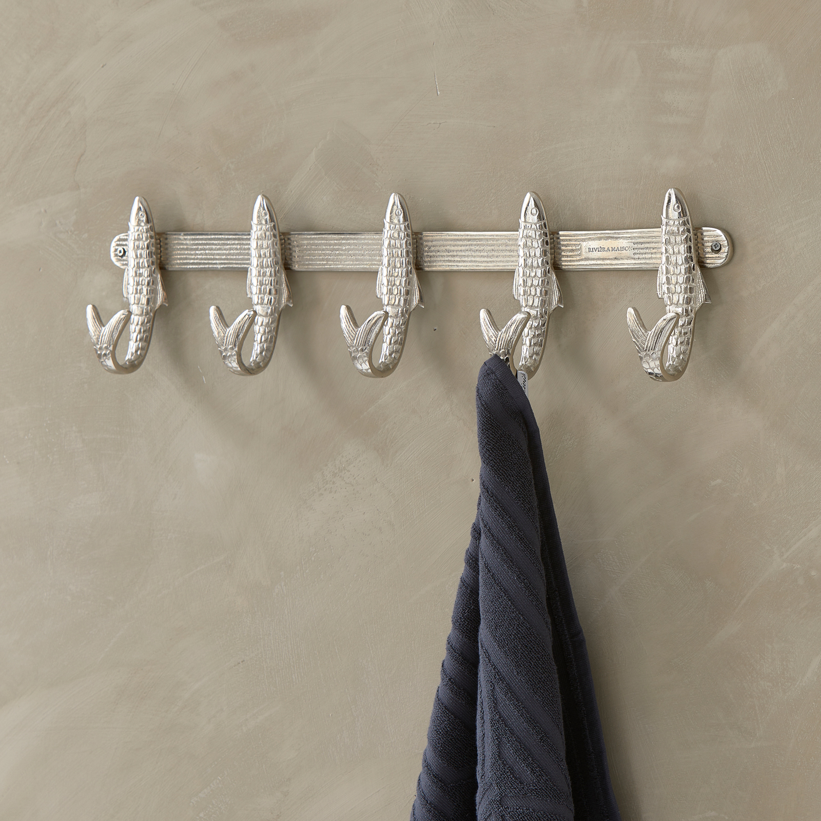 De Pêche Coat Rack