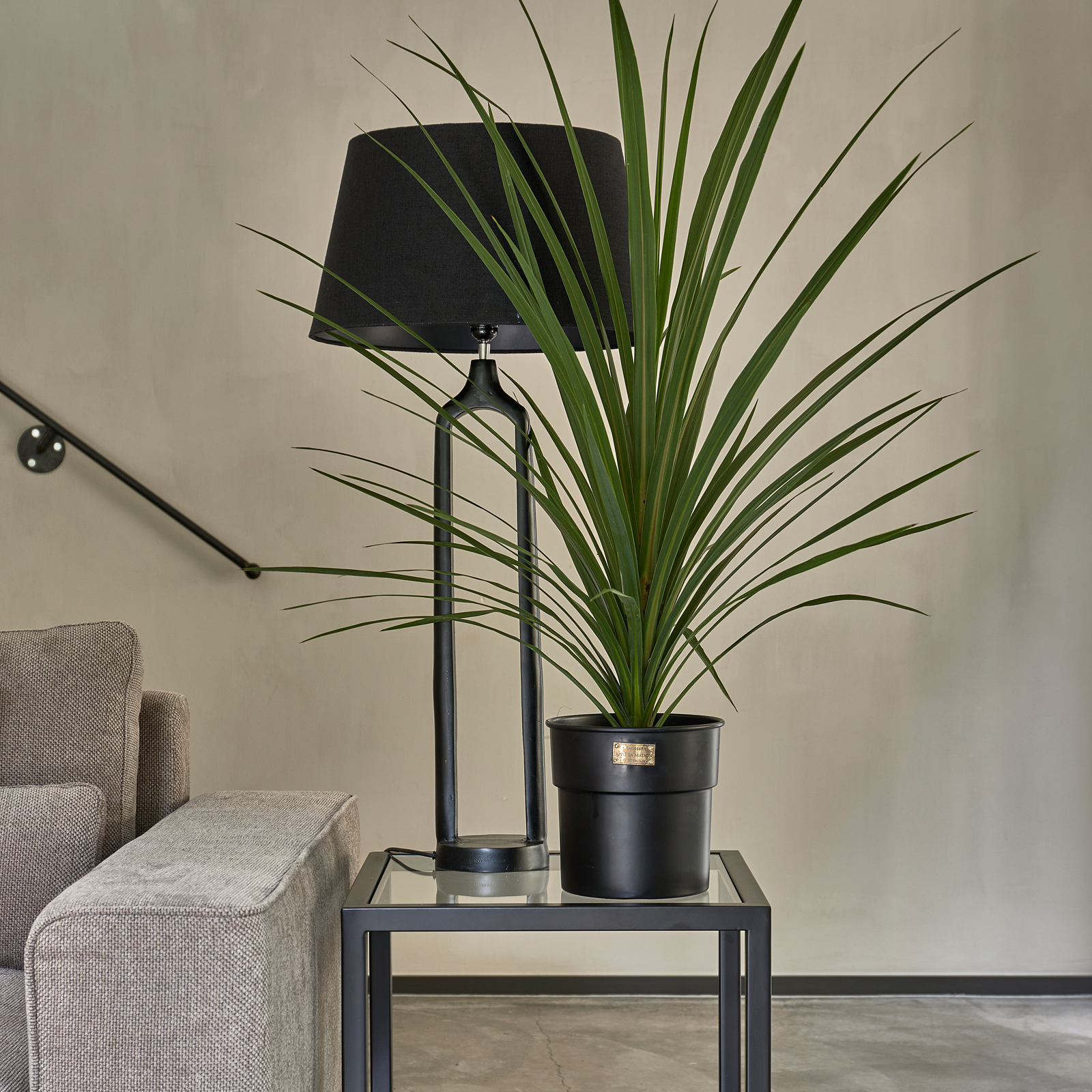City Loft Flower Pot black S