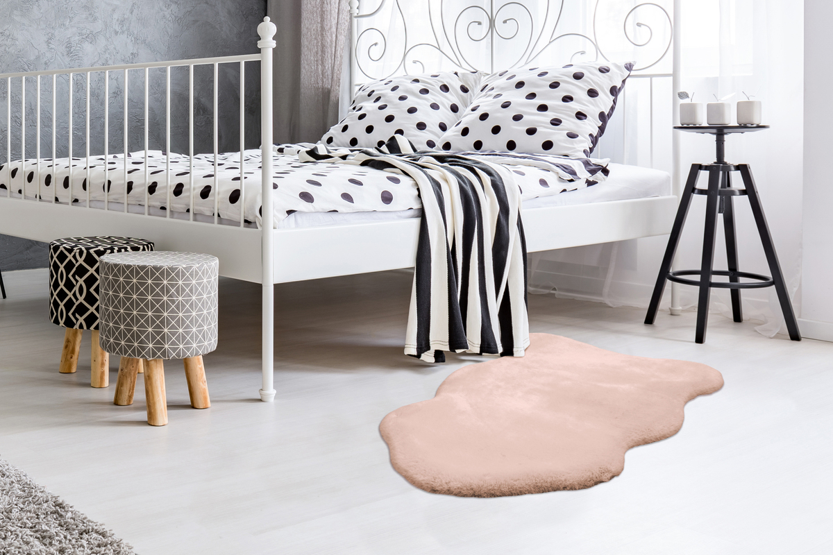 Rabbit Light Sheepskin 825 Creme Rabbit Light Sheepskin 825 Creme