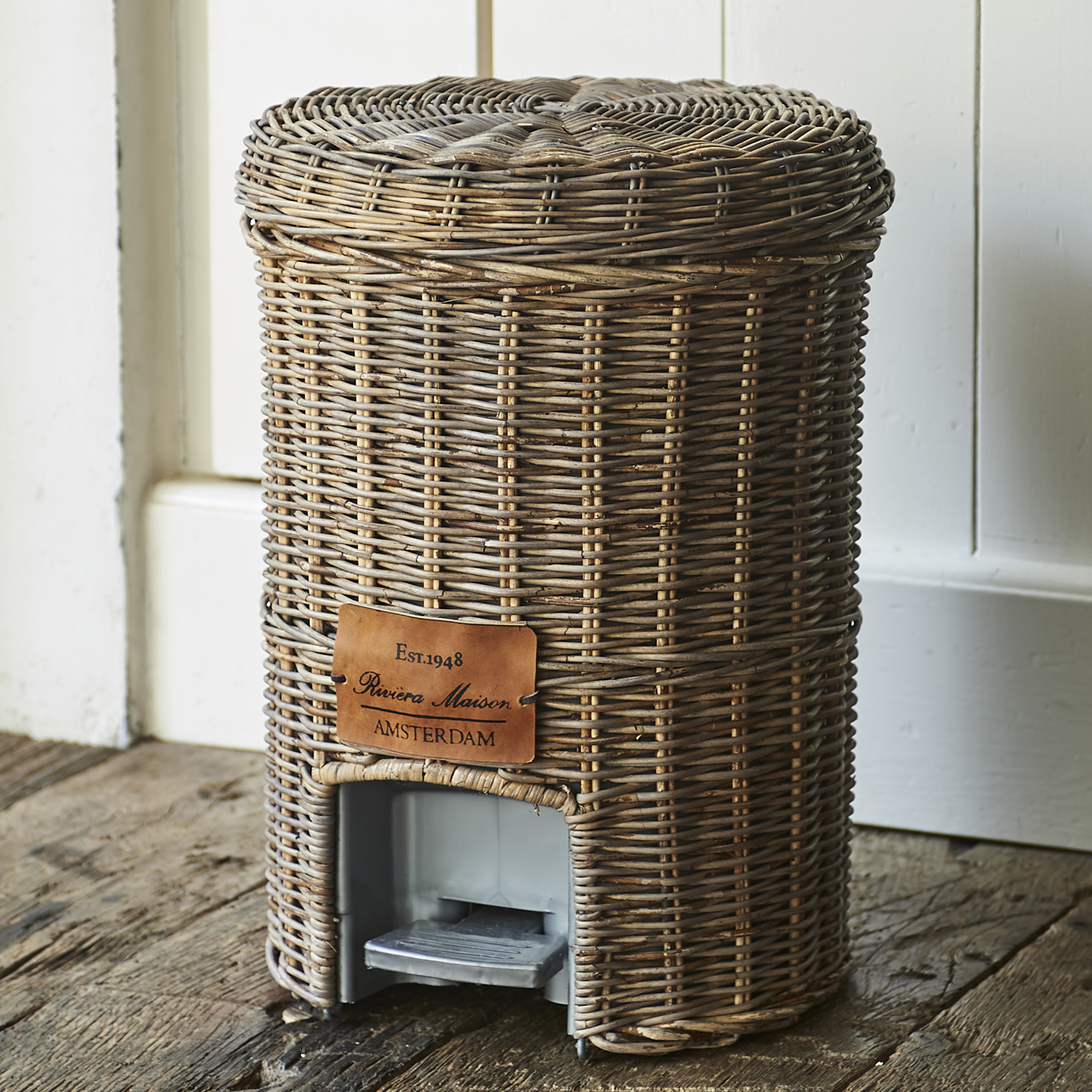 Rustic Rattan Classic Bin